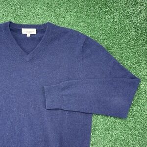 Neiman Marcus Cloud Cashmere Men's V-Neck Sweater Size Medium Blue